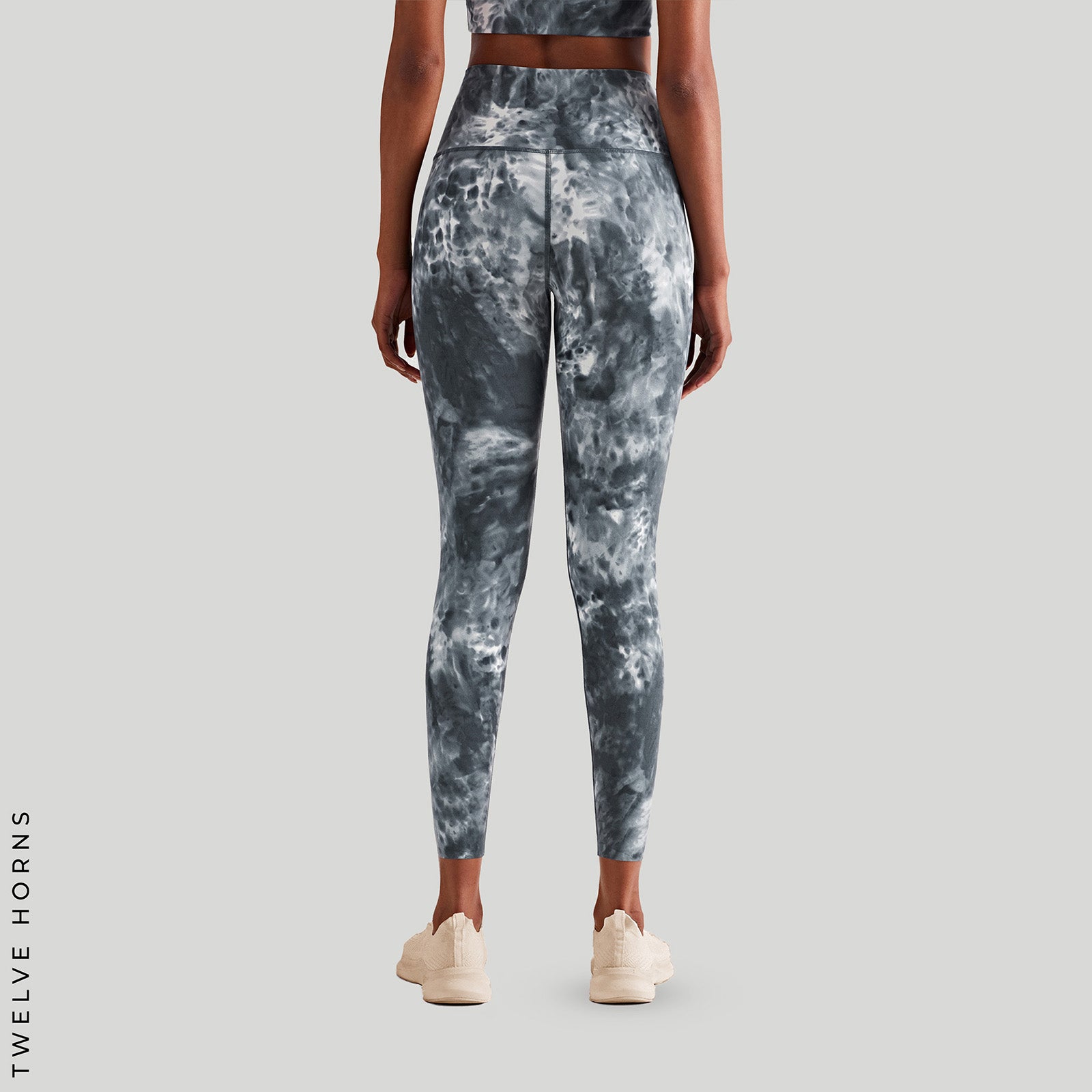 Elevate Your Active and Casual Wear with These Leggings || TWELVE